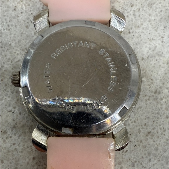 Vintage Bratz Water Resistant Pink and Silver Watch. untested - Picture 4 of 7
